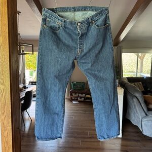 40x30 Levi’s original 501